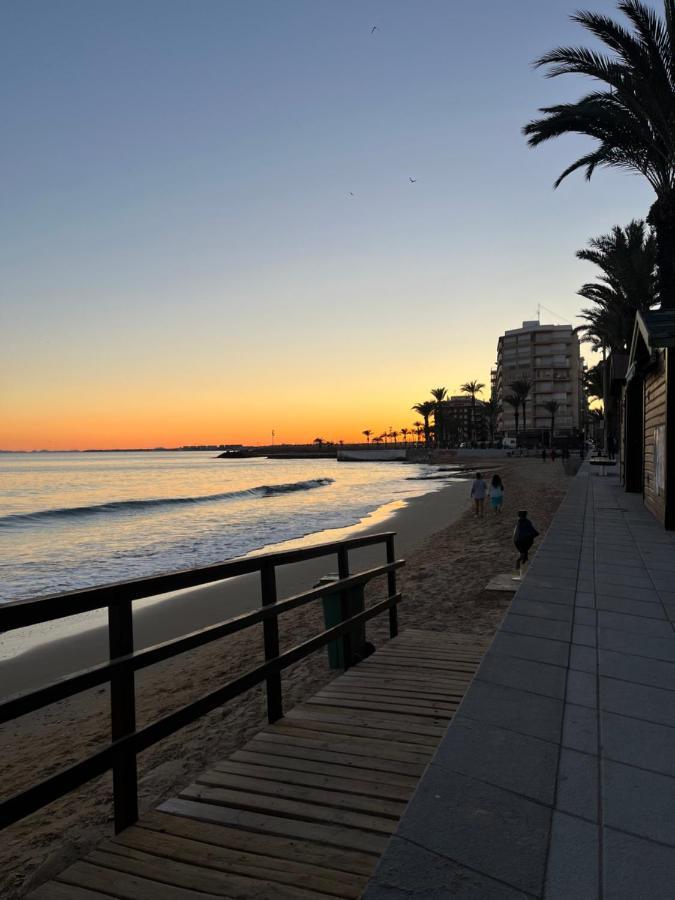 Villa Torrevieja Eksteriør billede